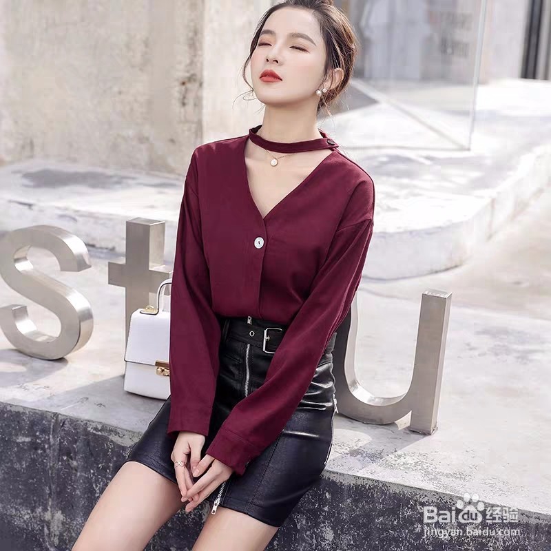 酒红衬衣的魅力与搭配艺术