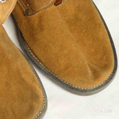 翻毛牛皮靴的清洗与保养指南