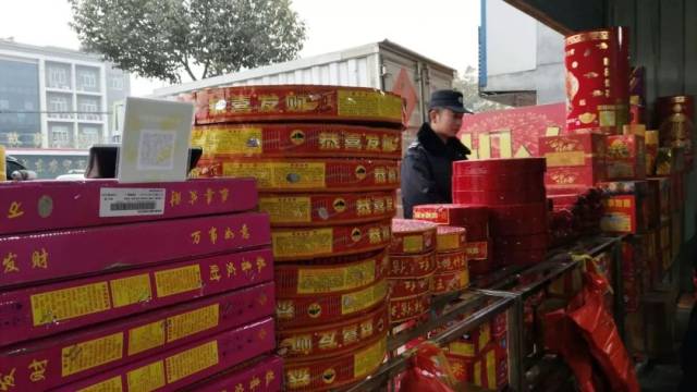 烟火炮竹批发，探索与理解
