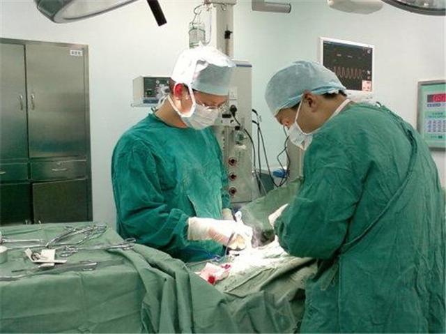 孕妇剖腹产手术游戏，模拟体验与医疗教育的新结合