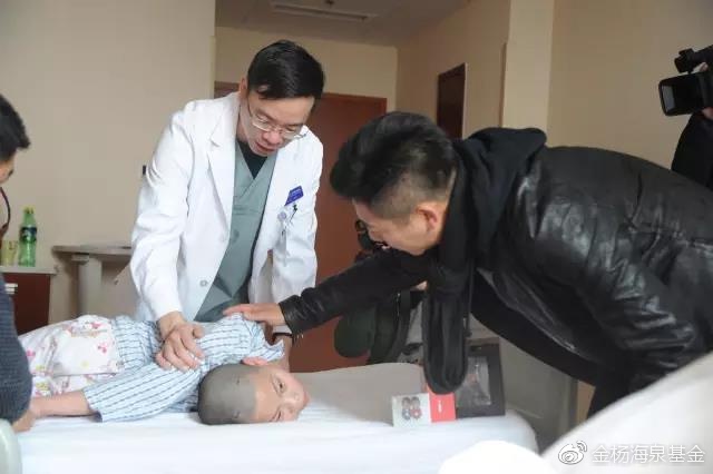 北京医院小孩脑瘫专家，守护生命的希望之光