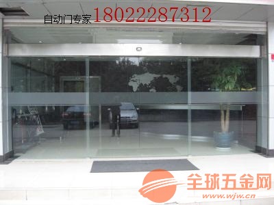 松下传感器在自动玻璃门系统中的应用及其优势
