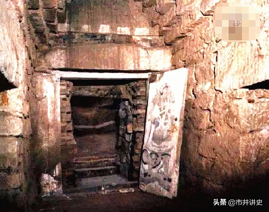 盗墓剧组，探索神秘古墓的幕后故事