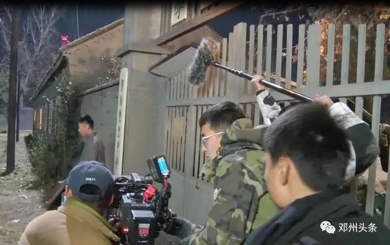 某剧组，幕后英雄的故事