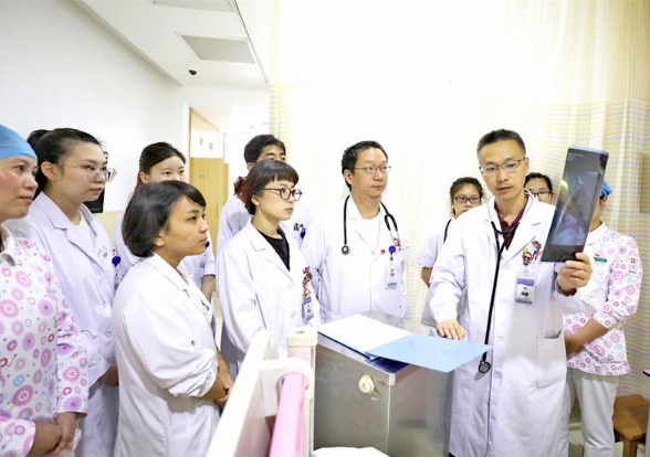浙江省儿童医院肠胃专家团队，守护儿童肠胃健康的坚实后盾