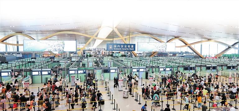 机场广播播报语音，高效、准确、温馨的空中导航