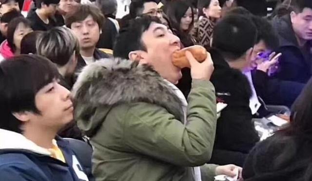 表情包答对8题，网络文化中的成功与挑战