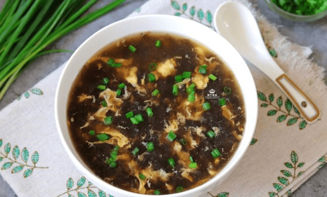 怀孕能吃紫菜蛋花汤吗？解读孕期饮食中的紫菜蛋花汤