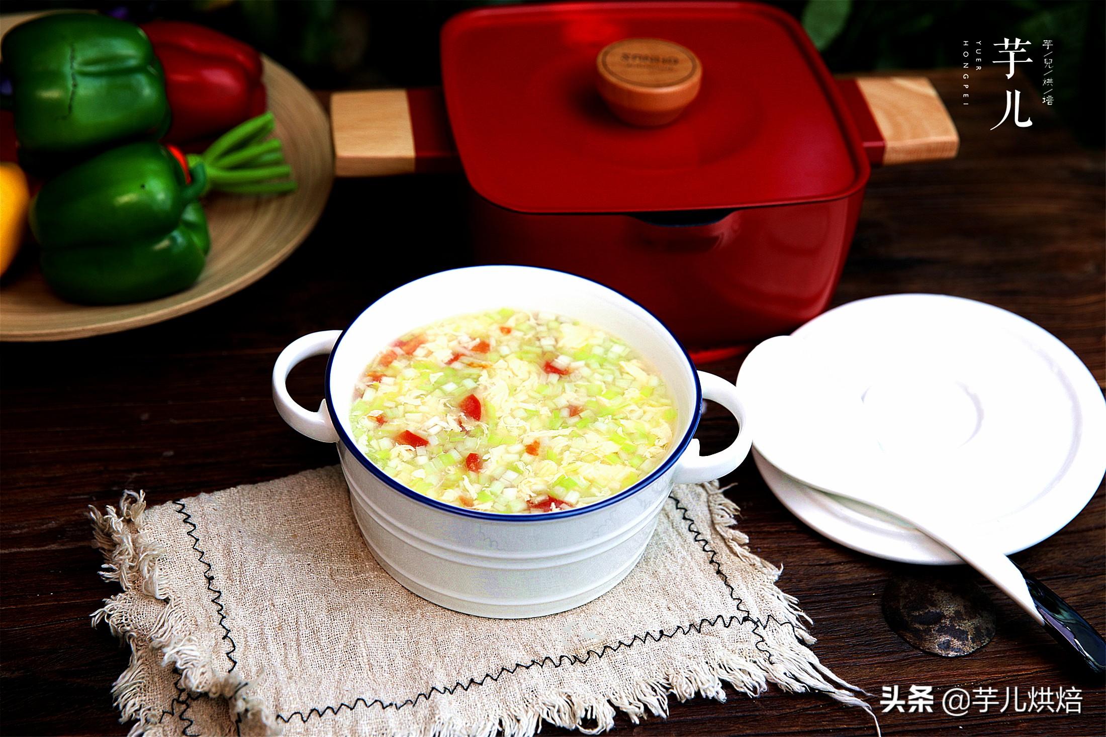 韭黄蛋花汤，一道家常美食的制作指南