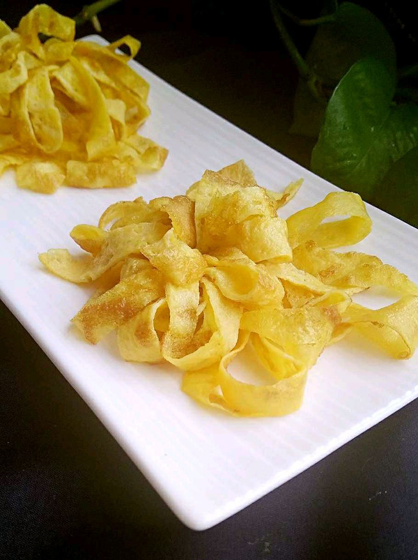 炸鸡蛋花的做法，一道家常美食的烹饪指南