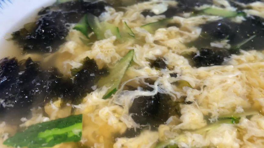 黄瓜紫菜蛋花汤，一道美味与健康并存的佳肴