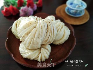 金蛋花卷，美食的艺术与文化的交融
