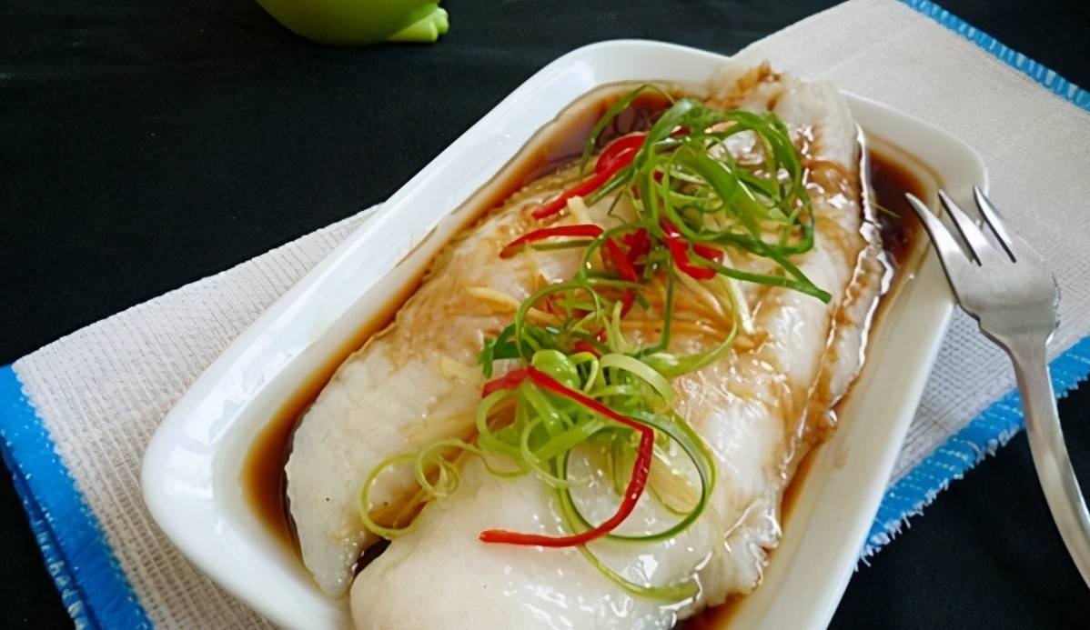 芙蓉蛋花，一道美味佳肴的艺术展现